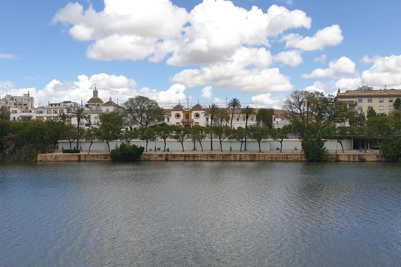 Mara Arenal Sevilla Exterior photo