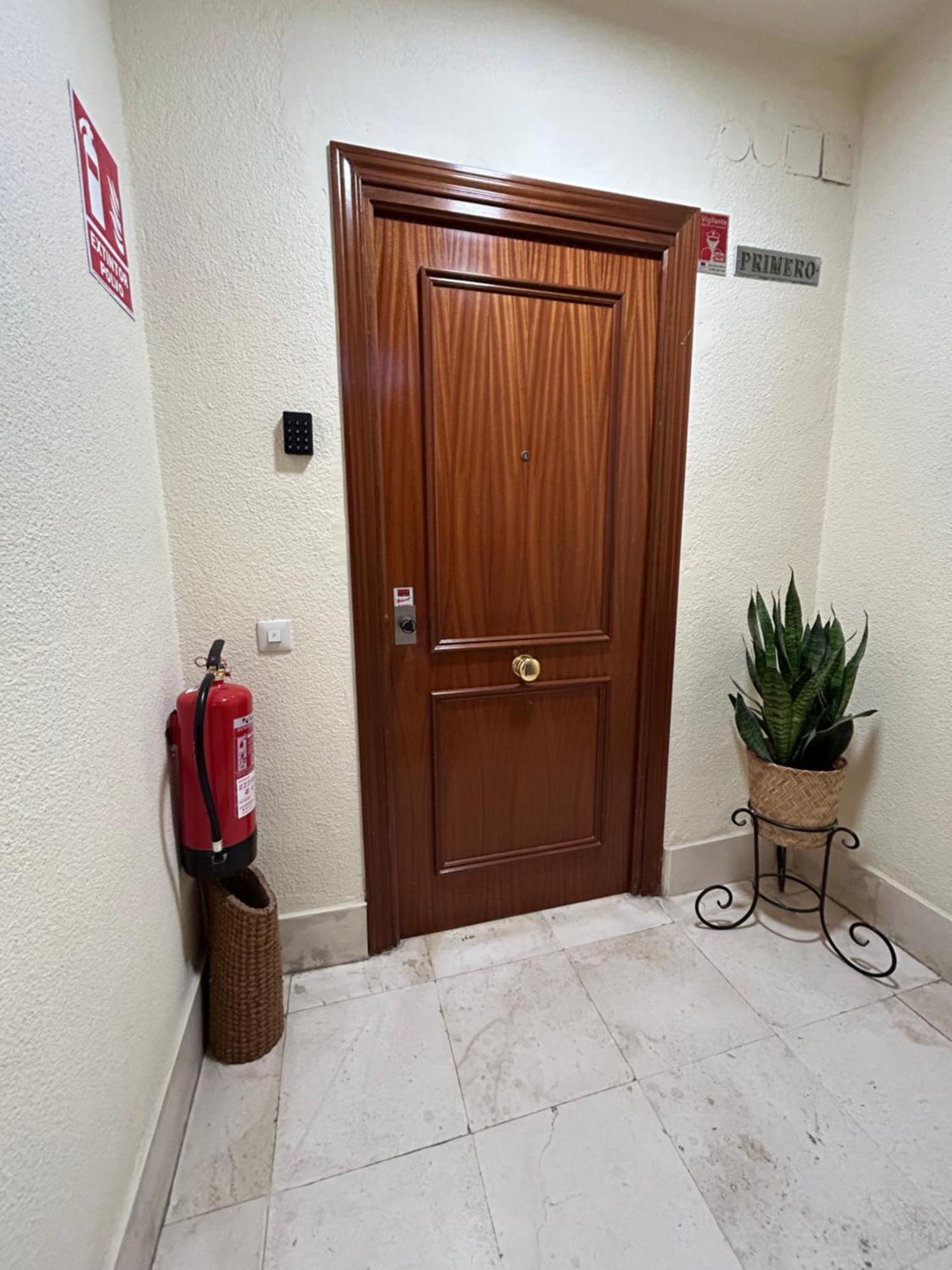Mara Arenal Sevilla Exterior photo
